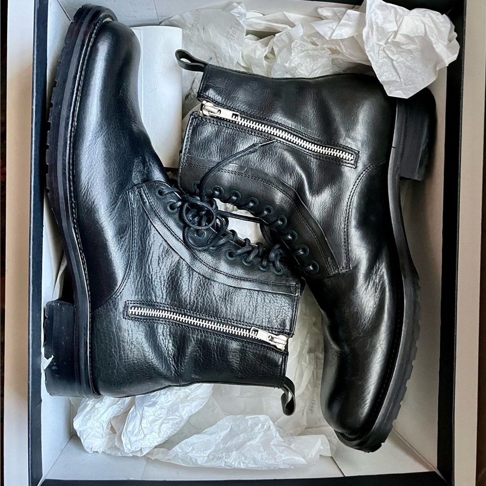 Kenneth Cole⚡️Hot Pota Toelle⚡️Shiny Black Leather Boots with Zipper